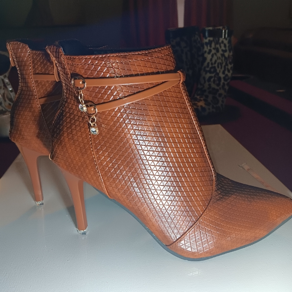Ankle booties